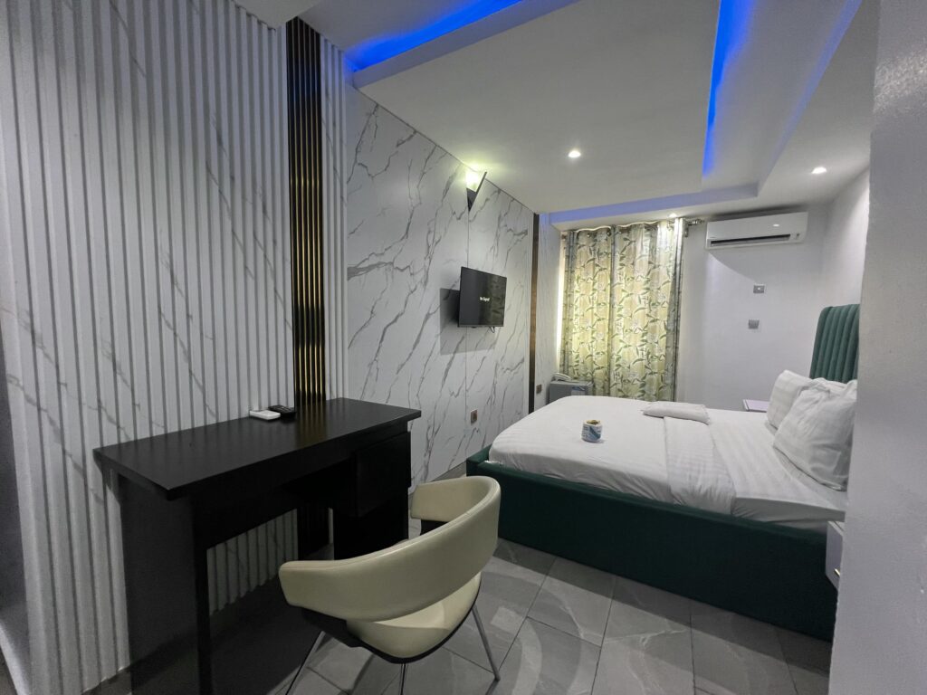 premium 21_compressedtoupload