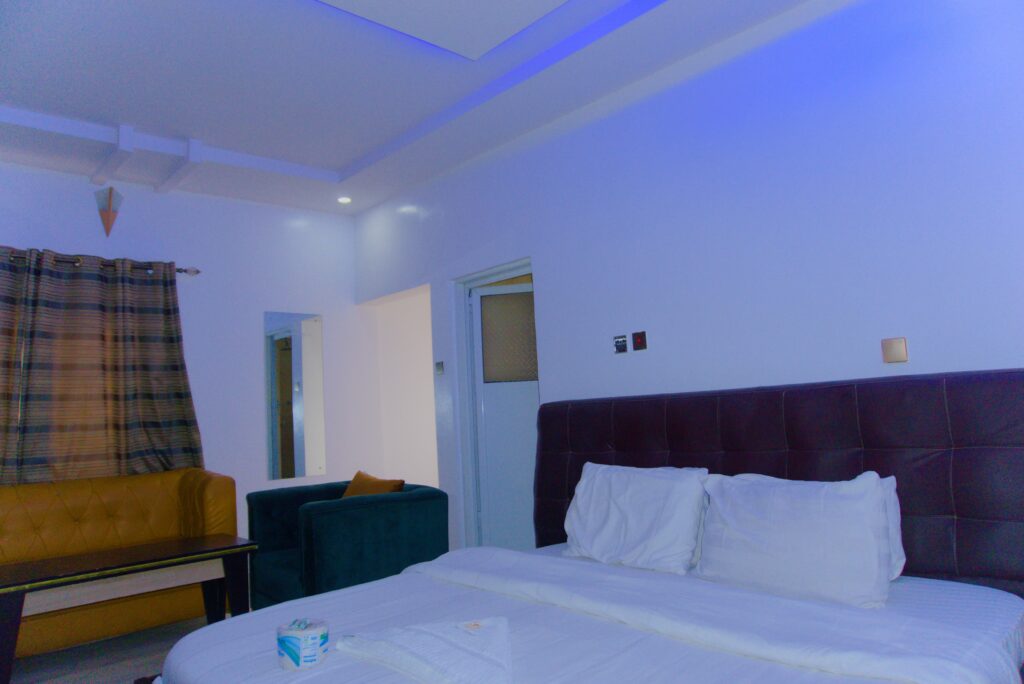 suite 2_compressedtoupload